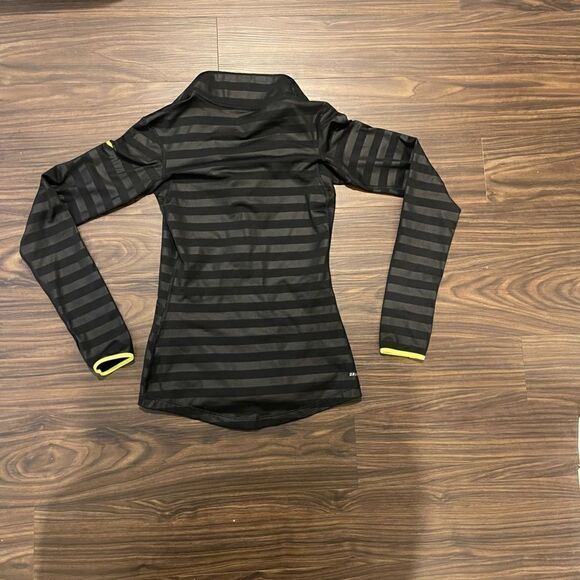 NIKE Black with yellow outlining XS quarter Zip Dry Fit Pullover! - Picture 2 of 5